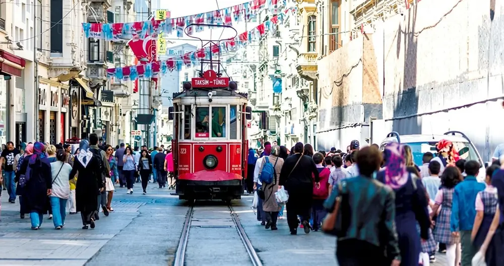 شارع الاستقلال اسطنبول